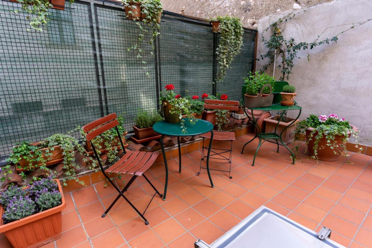 B&B S. Trinita 18 Suites & Rooms Τρέντο Εξωτερικό φωτογραφία