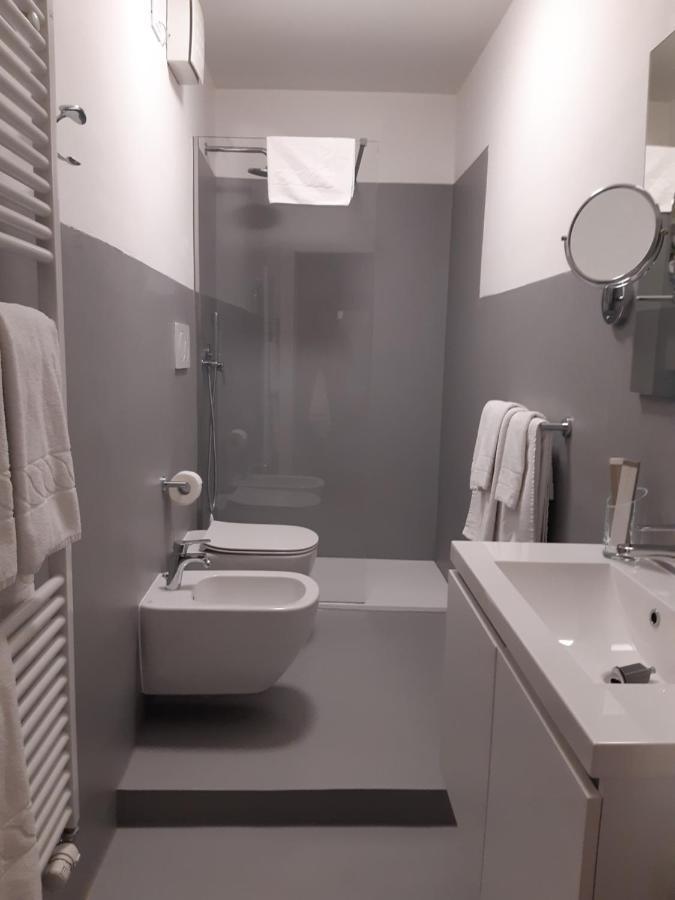 B&B S. Trinita 18 Suites & Rooms Τρέντο Εξωτερικό φωτογραφία